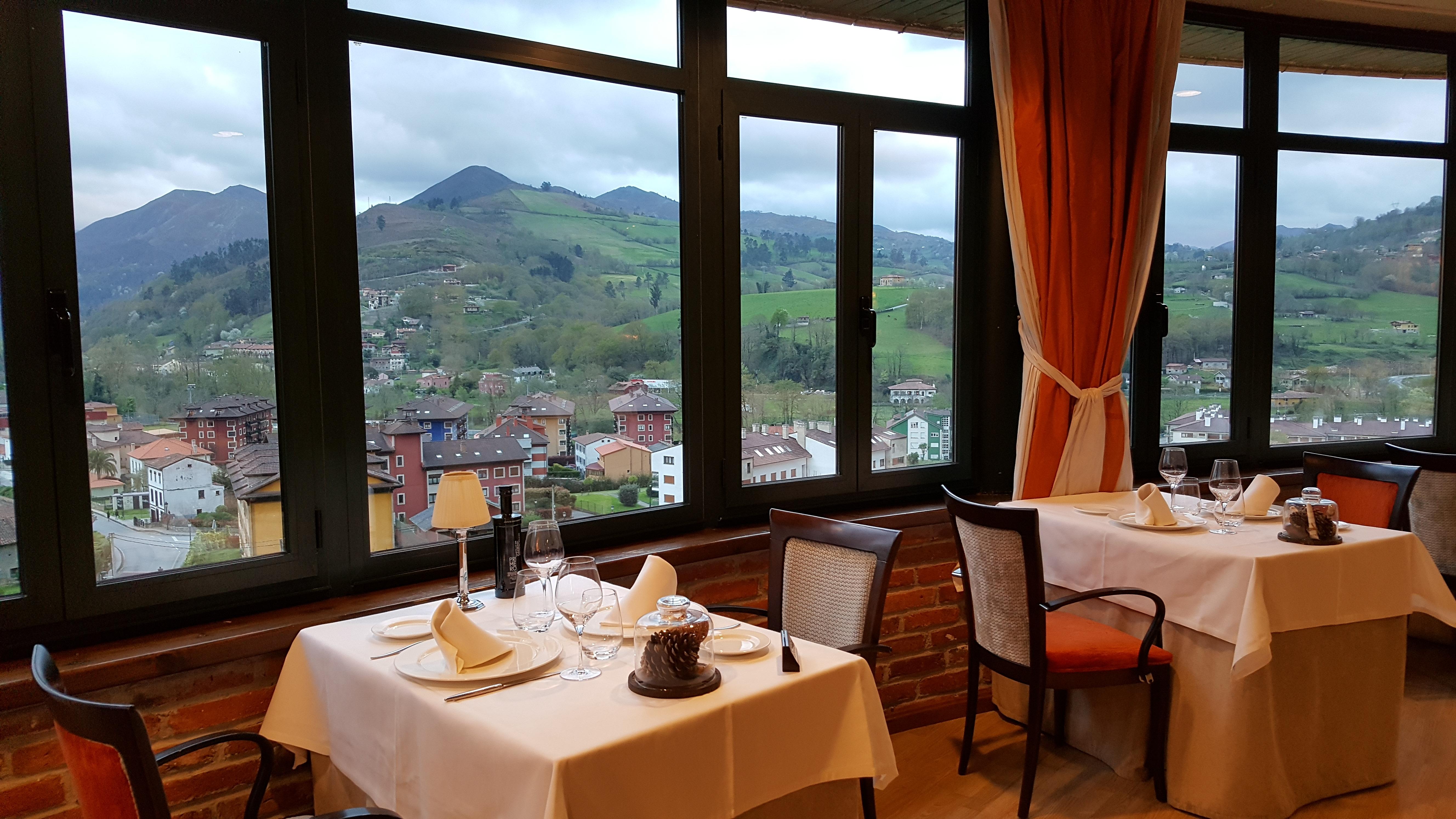 Hotel Mirador De La Cepada Cangas de Onís Exterior photo
